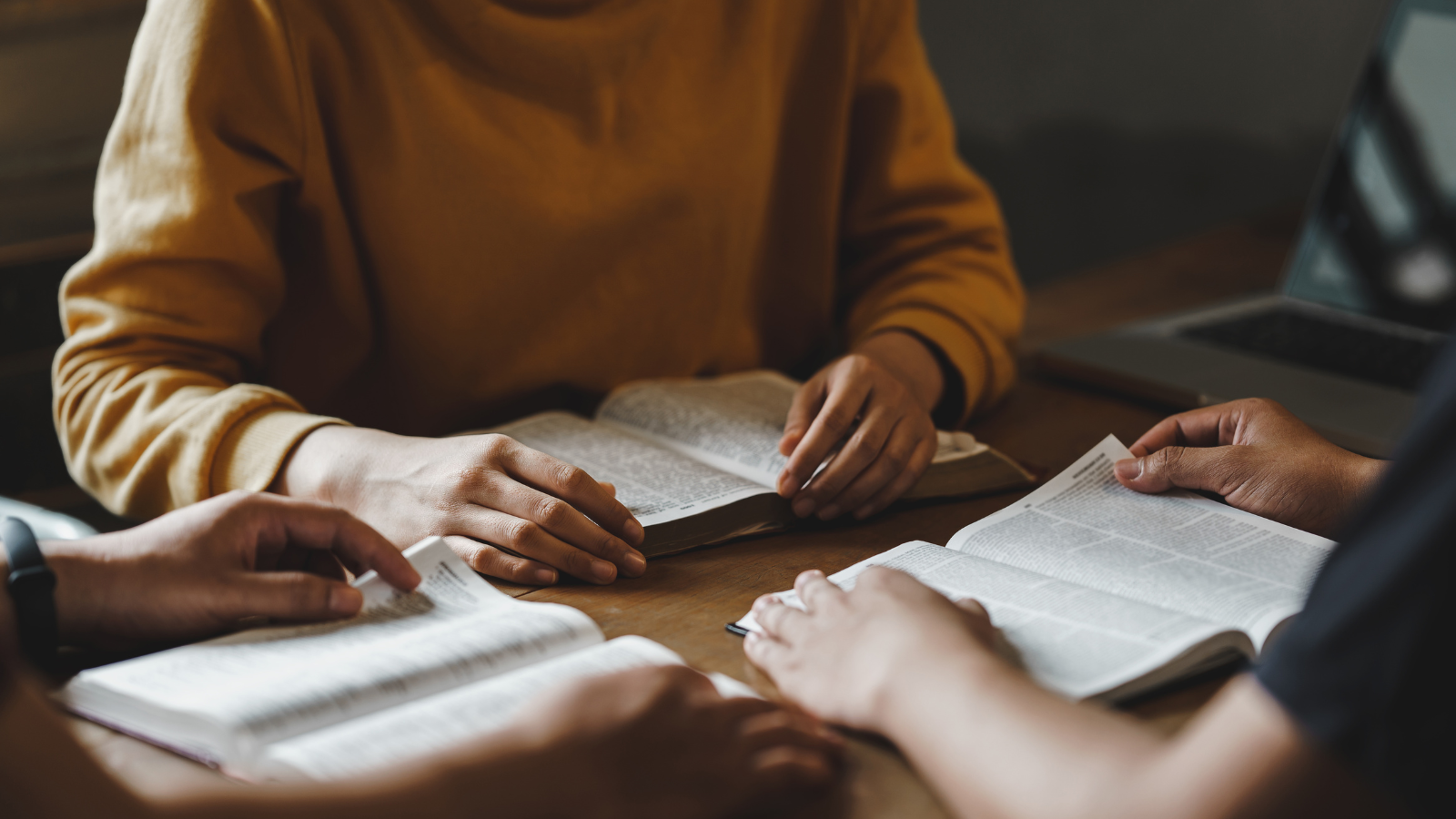 Non-White scientists appear on fewer editorial boards, spend more time under review, and receive fewer citations Non-White scientists appear on fewer editorial boards, spend more time under review, and receive fewer citations