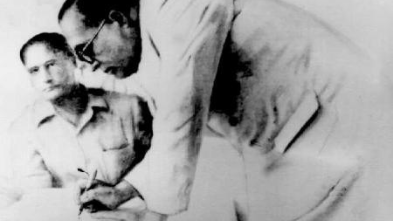 Decolonisation: Insider/Outsider Contradictions and Lived Experiences